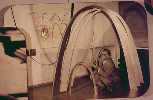 Eero Saarinen Beneath Model
